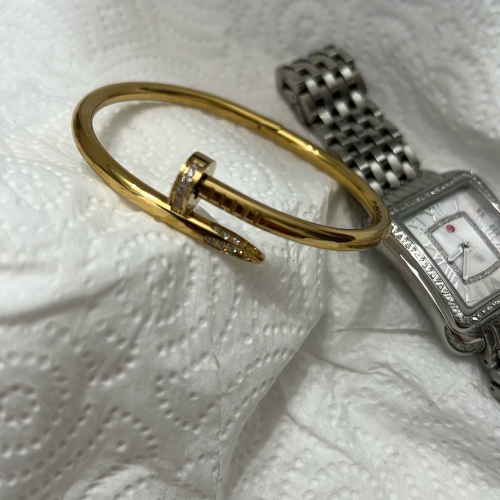 Gold Nail Zirconia Cuff bracelet